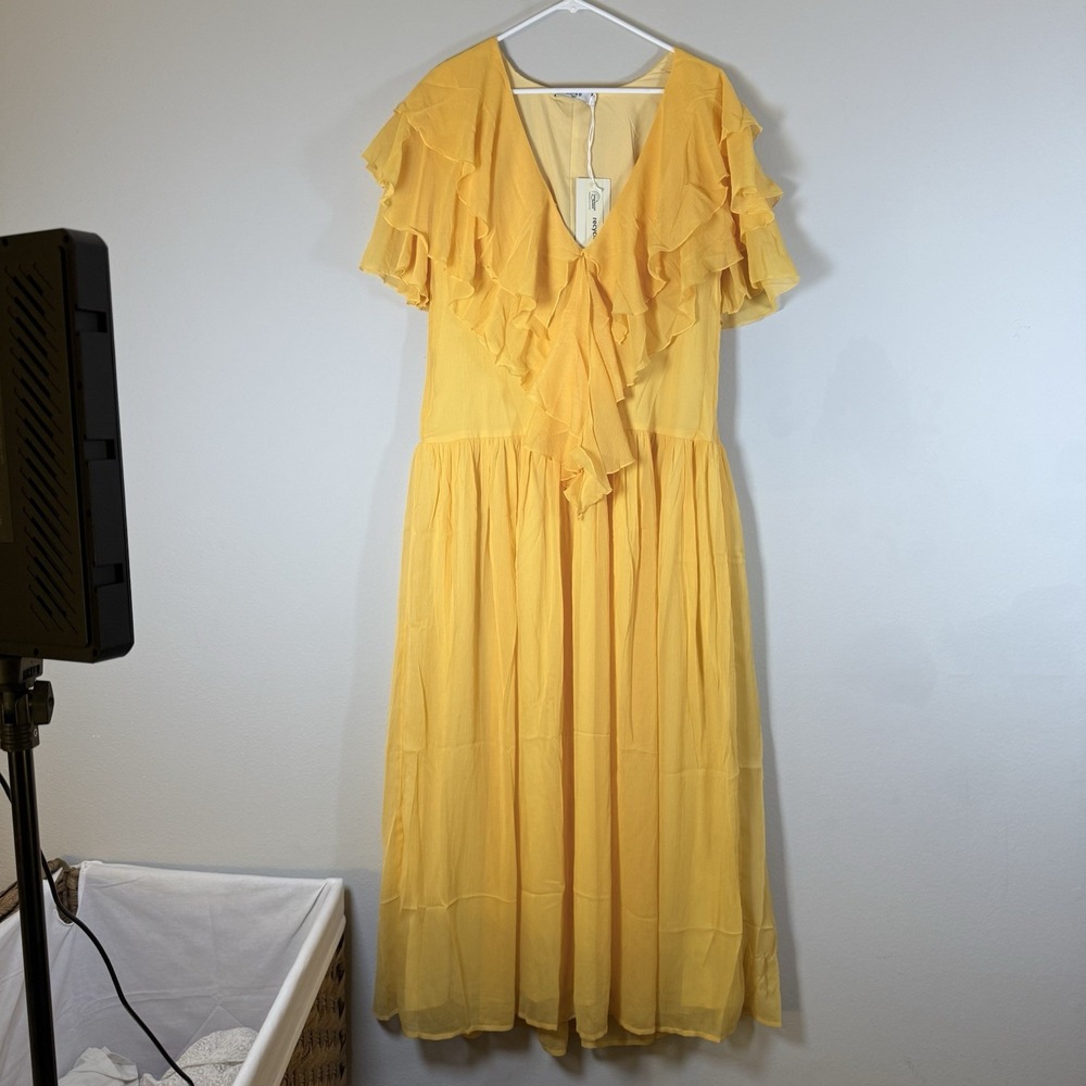 NWT NA-KD Light Yellow Flowwy Ruffled Long Maxi Dress, size 42 Or‎ L / Xl